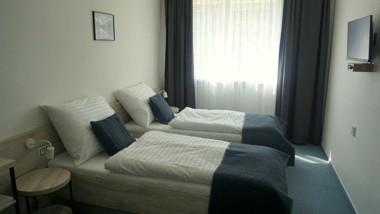 Hotel Metropol Cb Ческе-Будеёвице Экстерьер фото