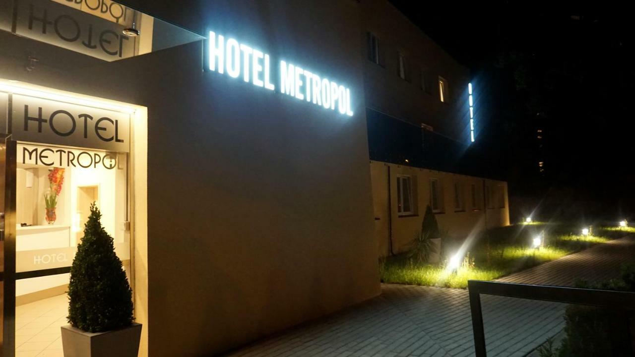 Hotel Metropol Cb Ческе-Будеёвице Экстерьер фото