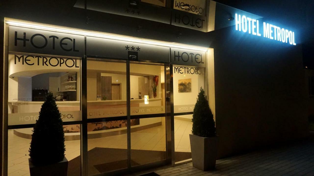 Hotel Metropol Cb Ческе-Будеёвице Экстерьер фото